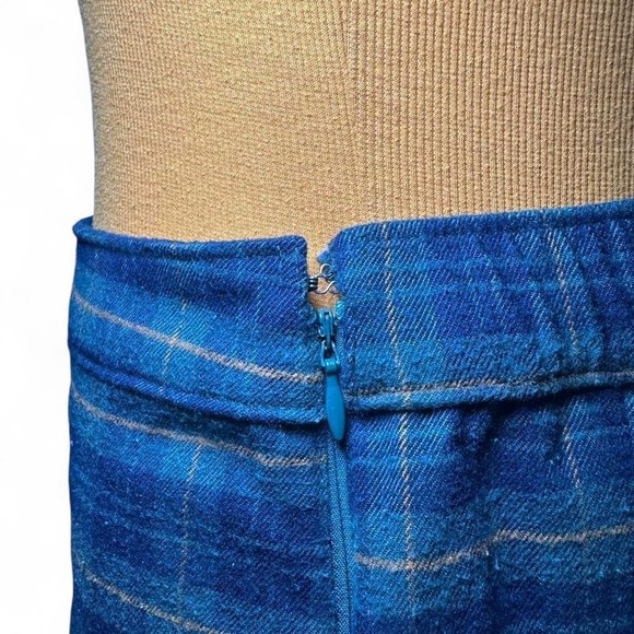 Hollister Tartan Mini Skirt in Green and Blue - Picture 4 of 6
